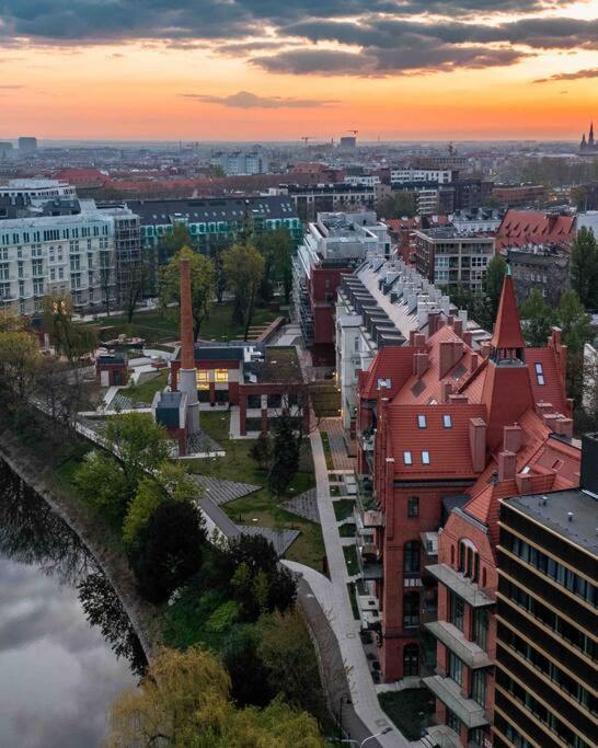 Апартаменты Loft Industrialny Przy Bulwarze Staromiejskim Вроцлав Экстерьер фото