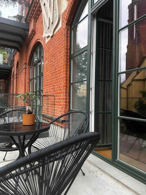 Апартаменты Loft Industrialny Przy Bulwarze Staromiejskim Вроцлав Экстерьер фото