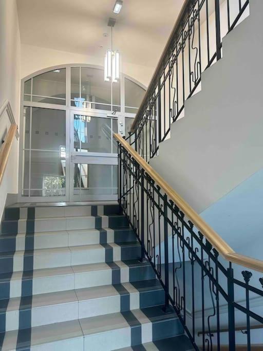 Апартаменты Loft Industrialny Przy Bulwarze Staromiejskim Вроцлав Экстерьер фото